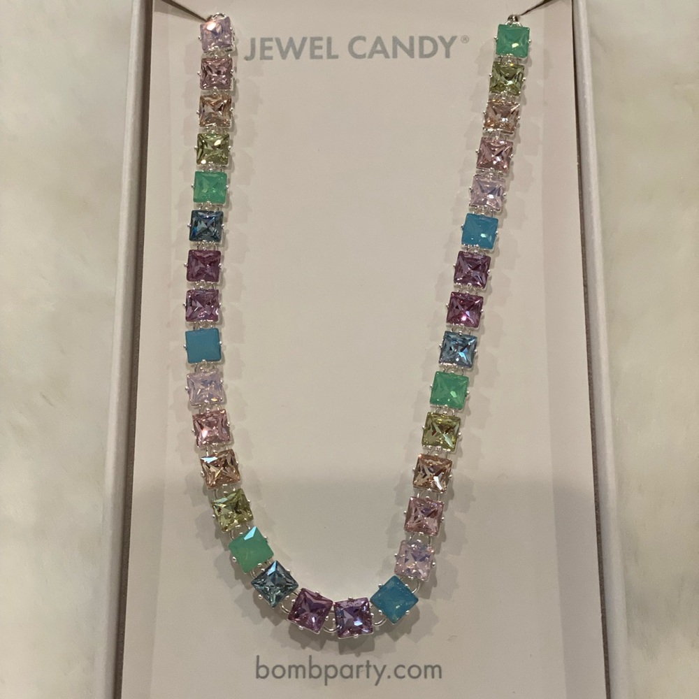Bomb Party Jewel Candy necklace